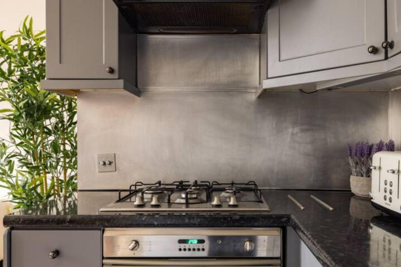 The West Kensington Collection Apartment London Bagian luar foto